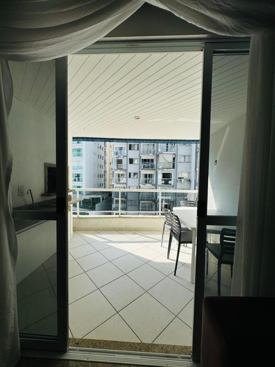 Apto A 100M Da Praia Central Balneário Camboriú المظهر الخارجي الصورة